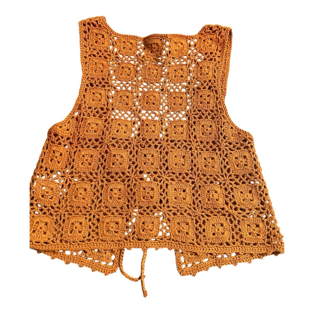 5/$25 Sale Forever 21 brown or orange crochet vest with gold-colored sequins Med - Picture 4 of 7
